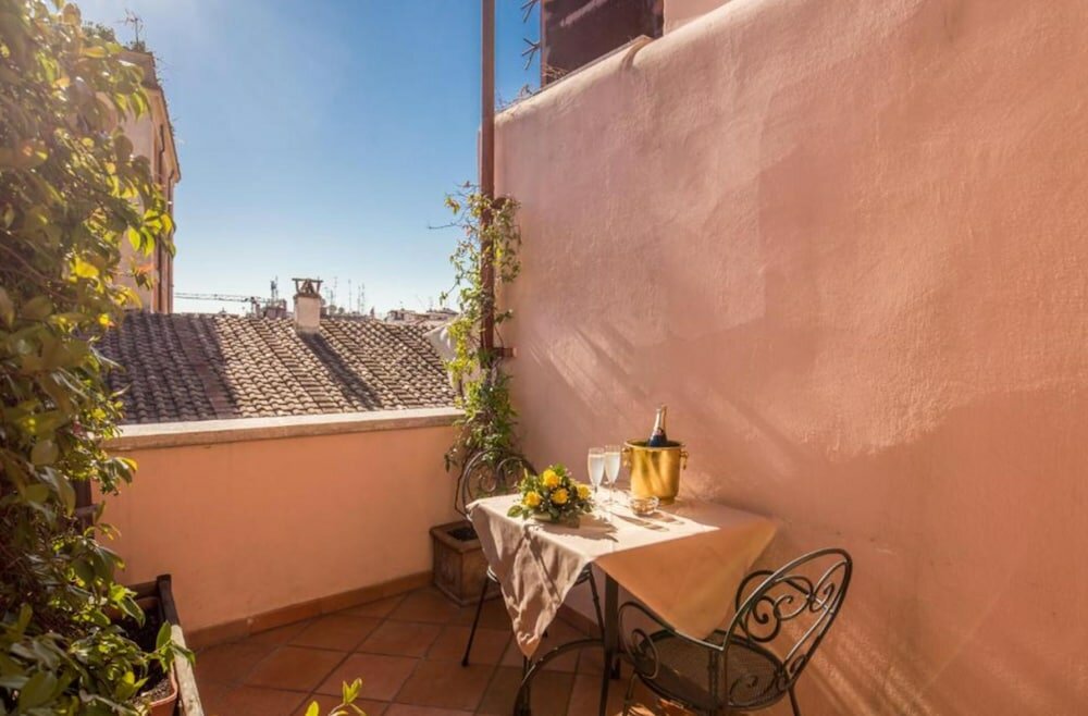 Фото Hotel La Lumiere di Piazza di Spagna