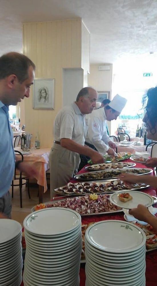 Фото Hotel Odeon