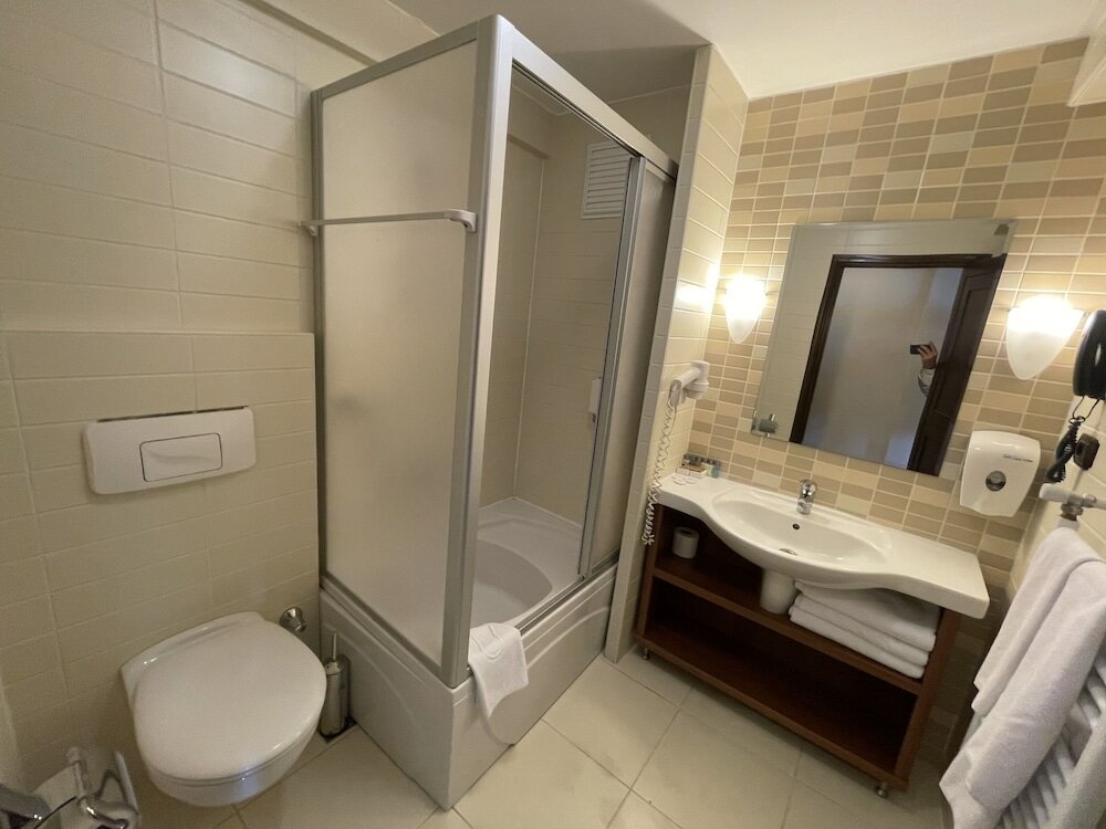 Фото Beceren Hotel