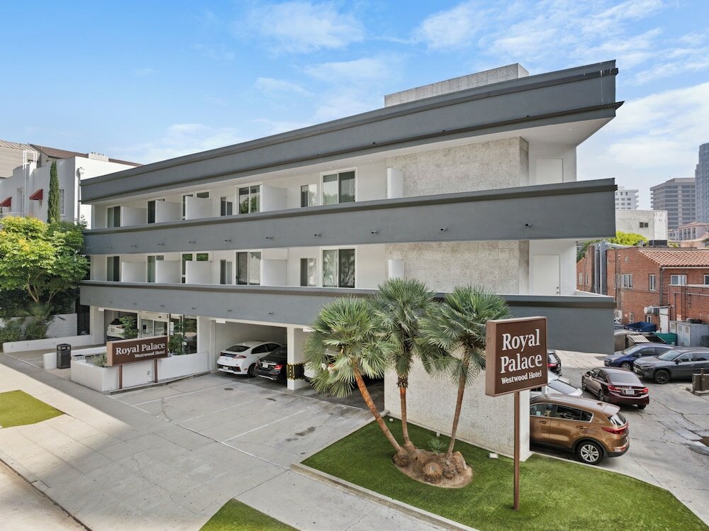 Фото Royal Palace Westwood