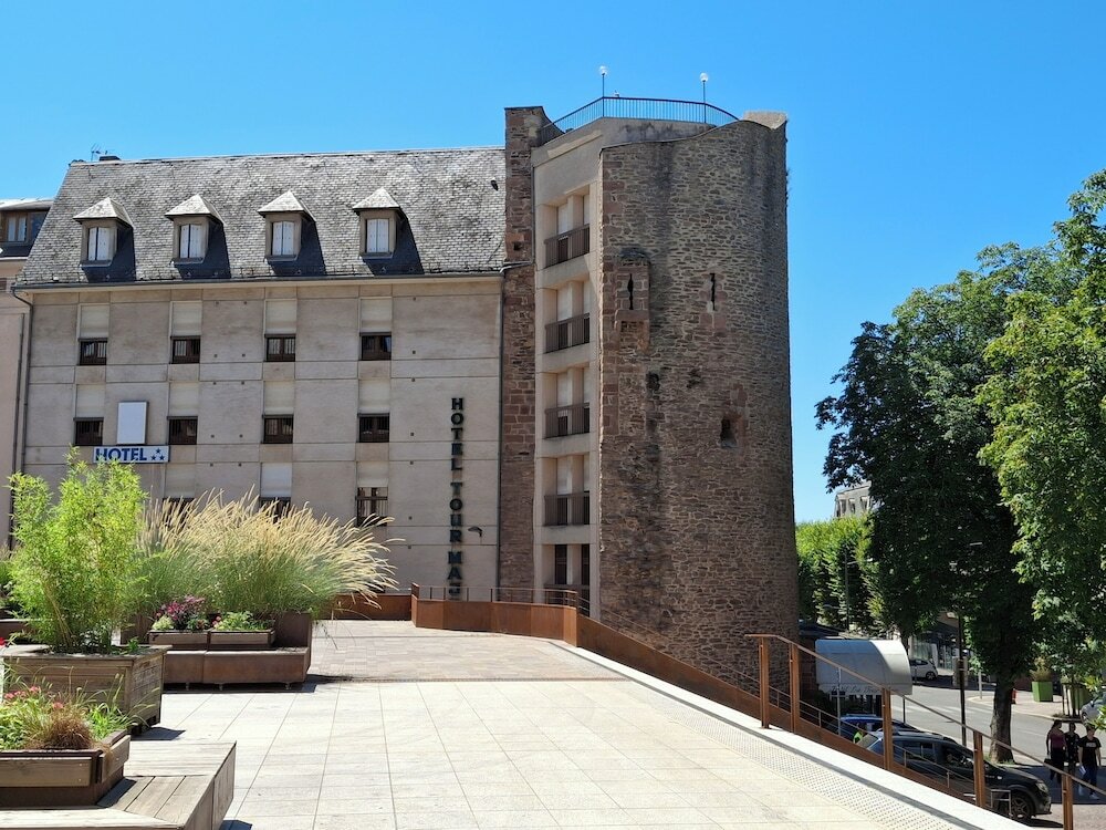 Фото Inter-Hotel De La Tour Maje