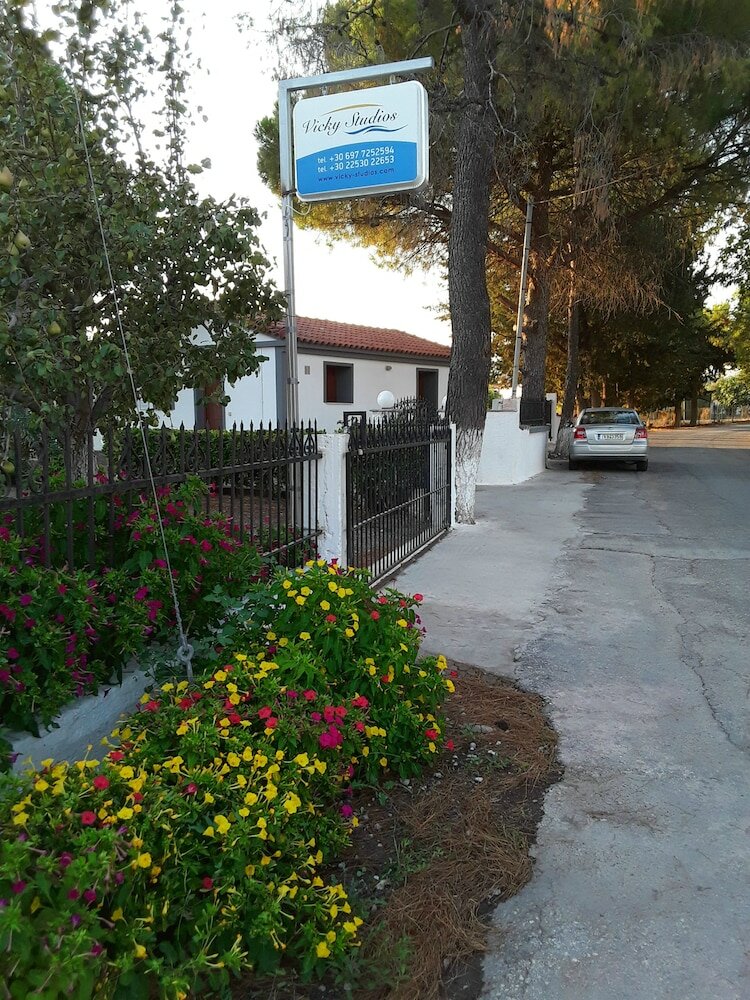 Фото Vicky Studios