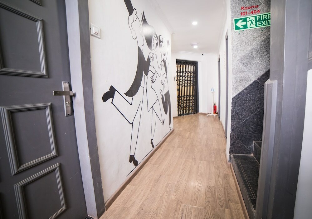 Фото Hotel Highway Residency