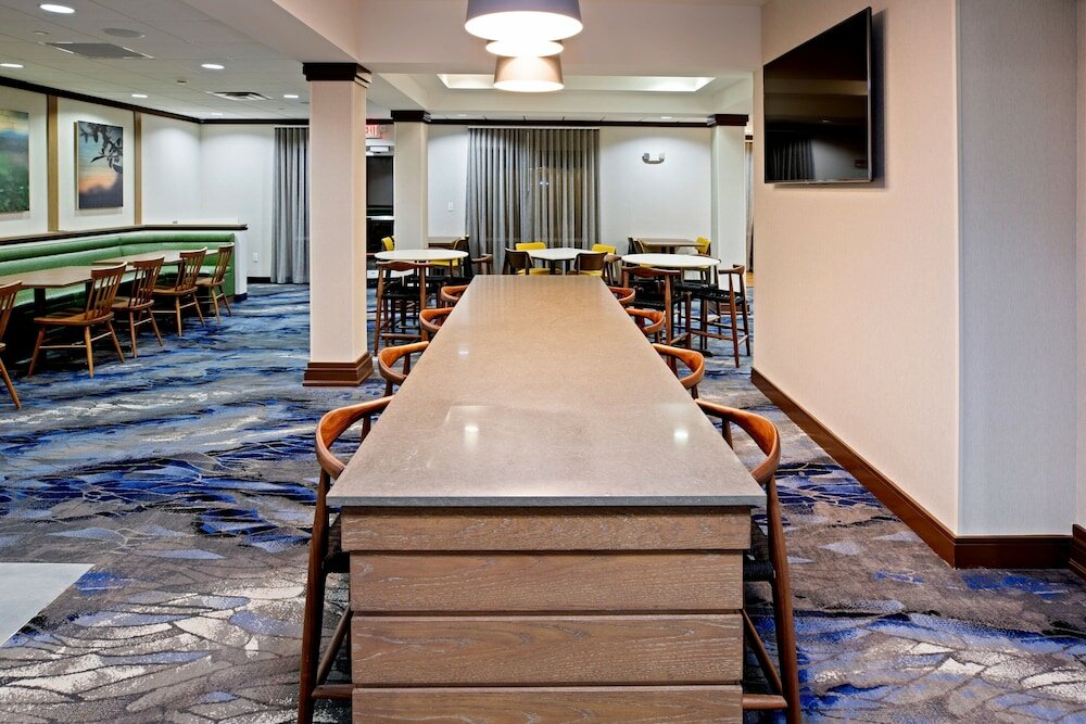 Фото Fairfield Inn & Suites by Marriott Elizabethtown