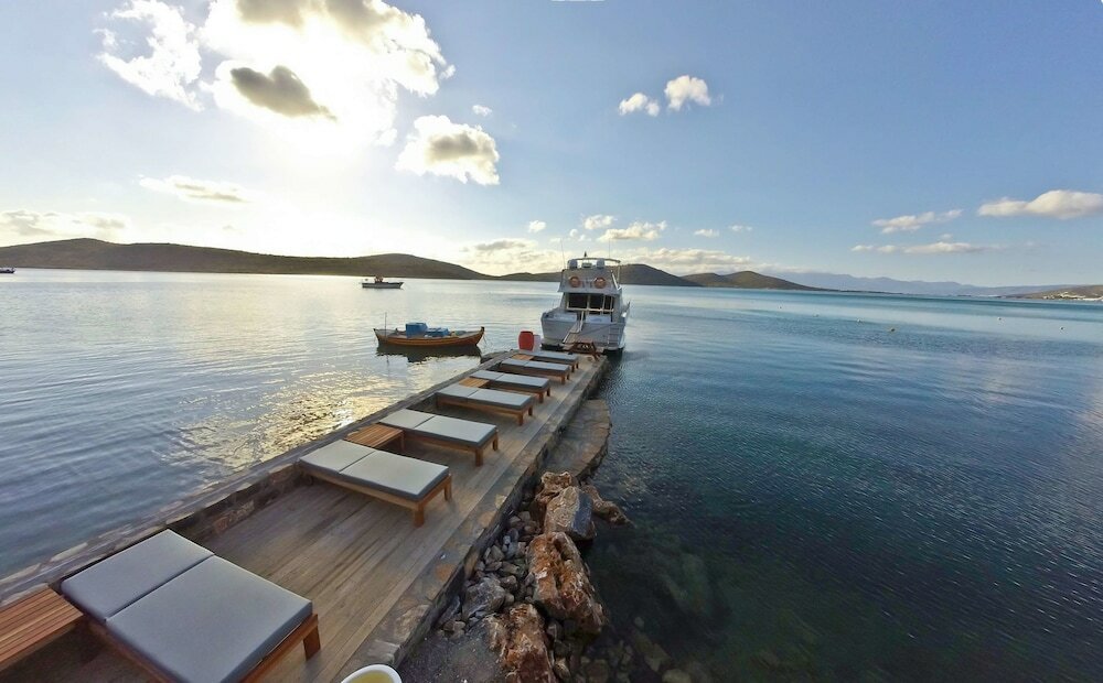 Фото Royal Marmin Bay Boutique & Art Hotel