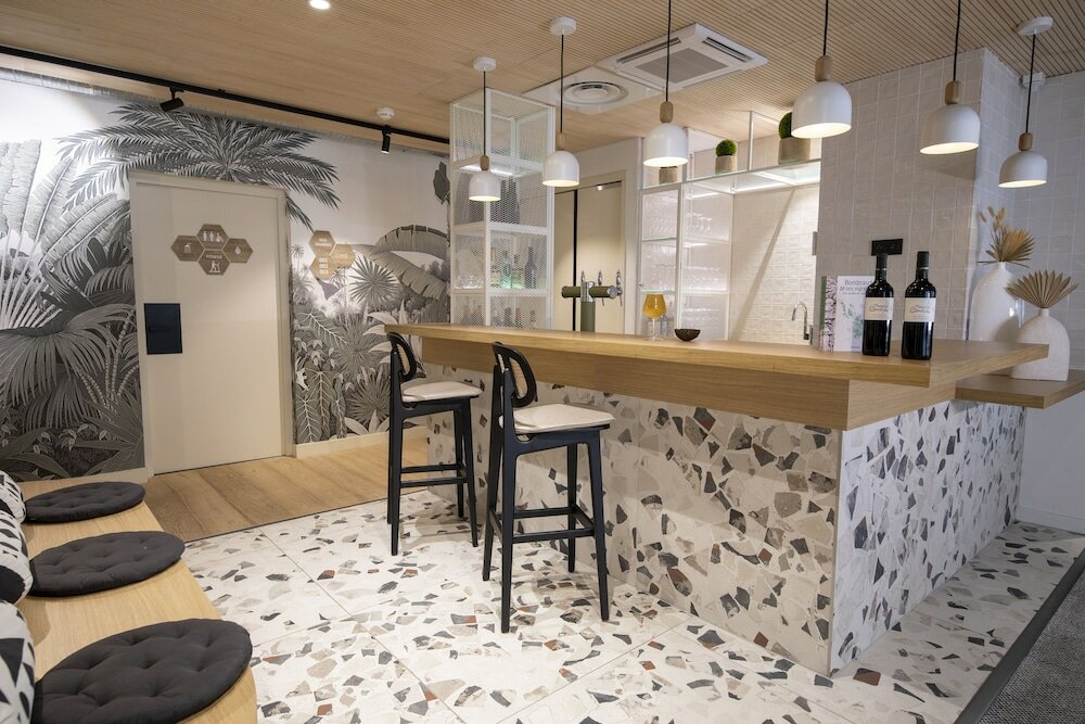 Фото Hôtel Life Bordeaux Gare - Bg