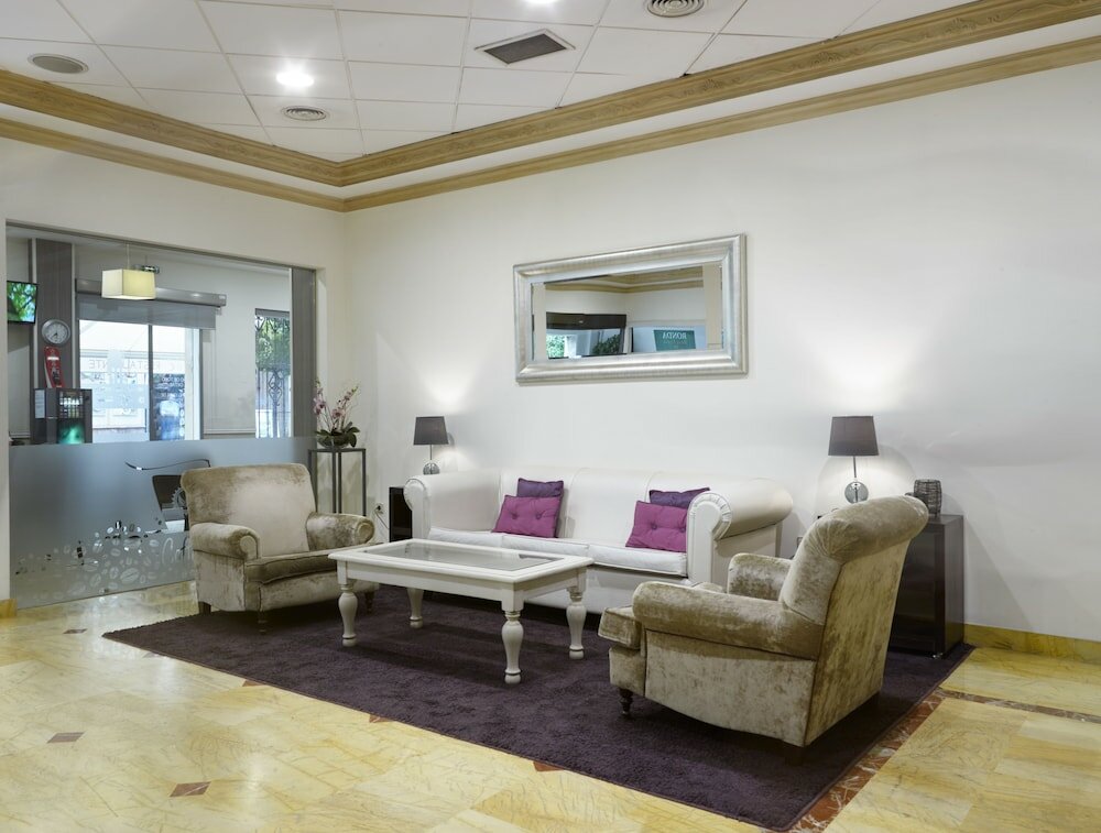 Фото Hotel Maestranza