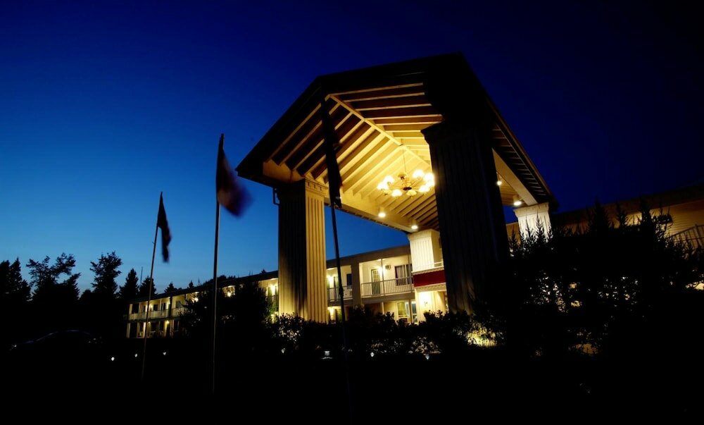 Фото Hotel Moncton