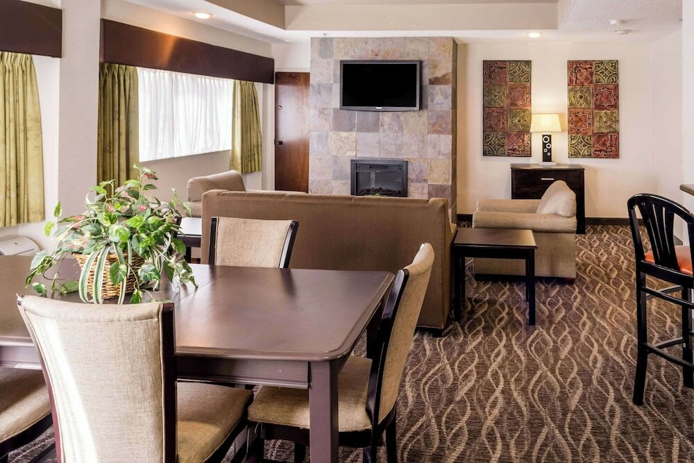 Фото Comfort Inn Downtown Charleston