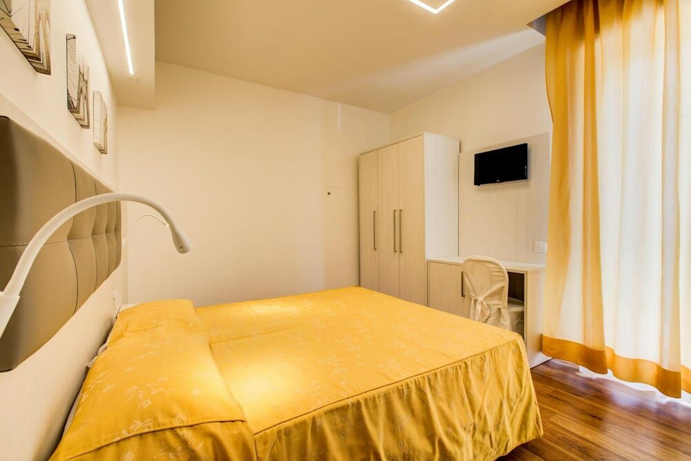 Фото Hotel Dusseldorf