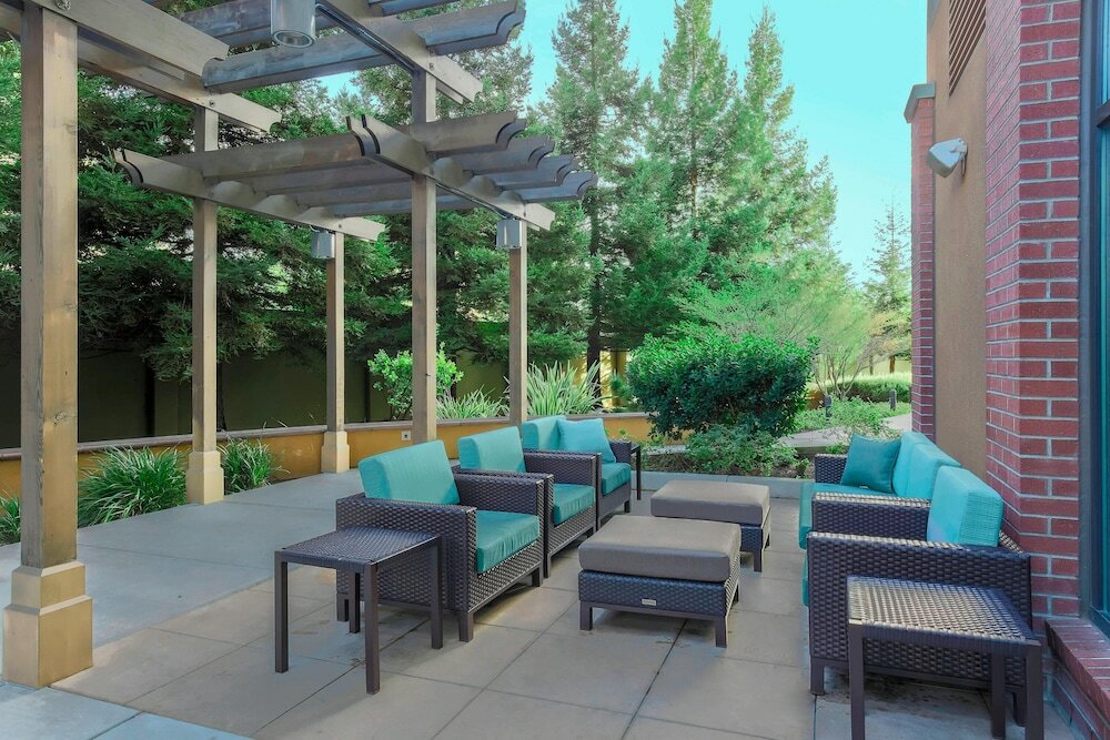 Фото Courtyard by Marriott San Jose Campbell