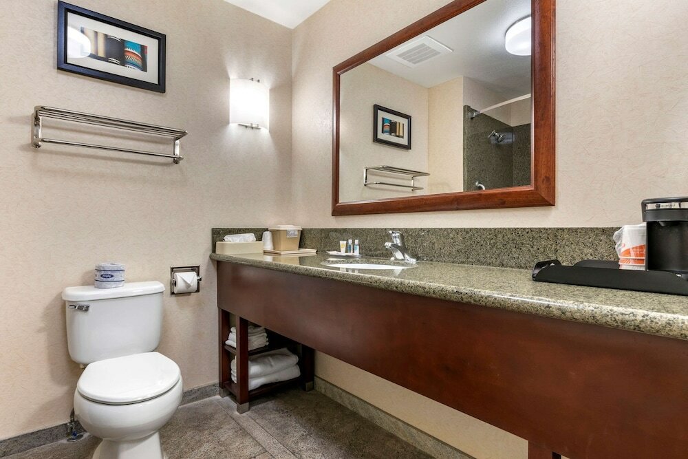 Фото Comfort Suites Fernley