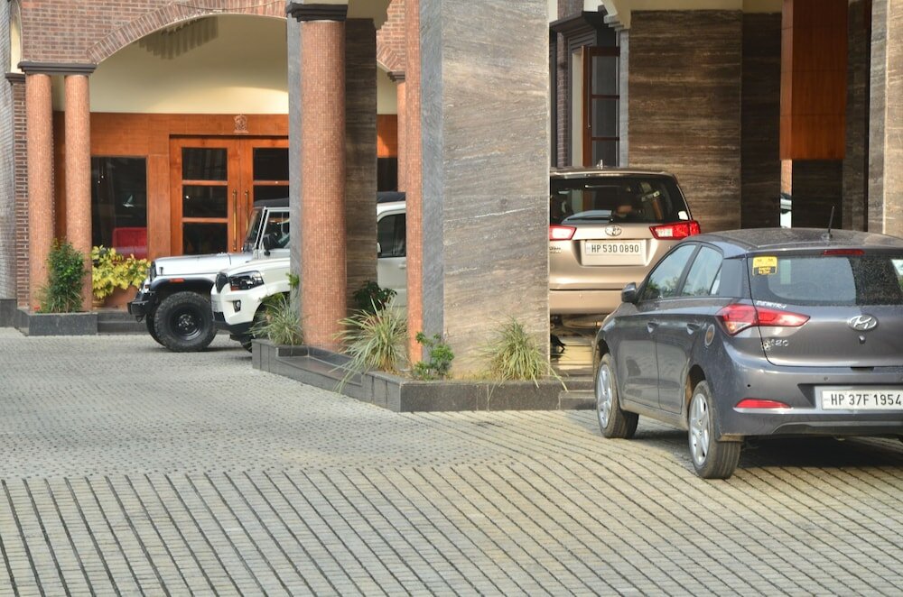 Фото Sterling Banquet and Hotel