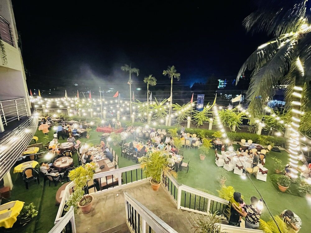 Фото Hotel Kollol by J & Z Group