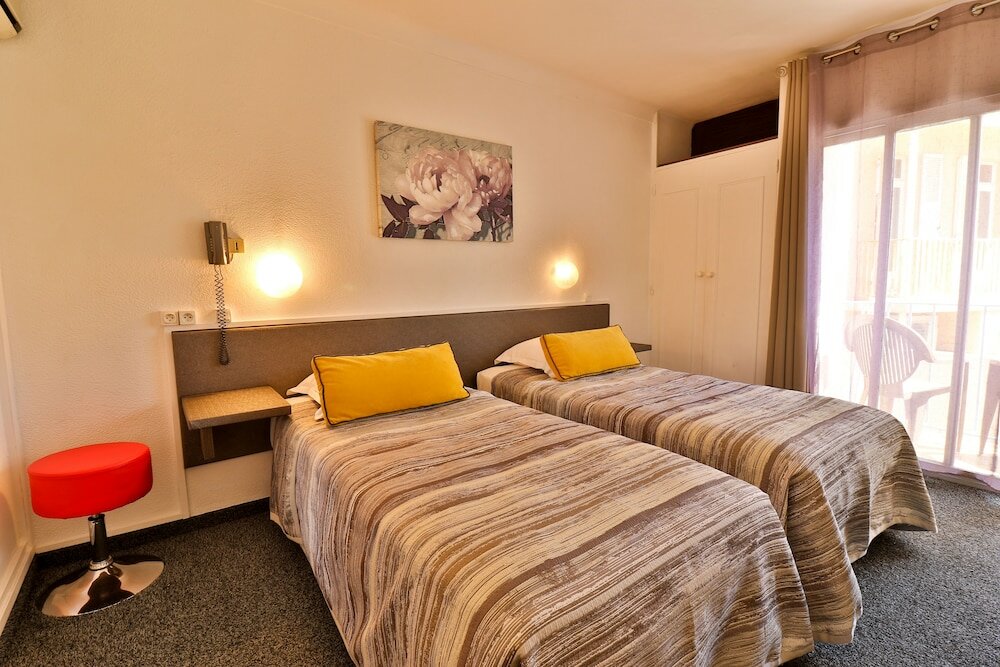 Фото Hôtel Le Chardon Bleu