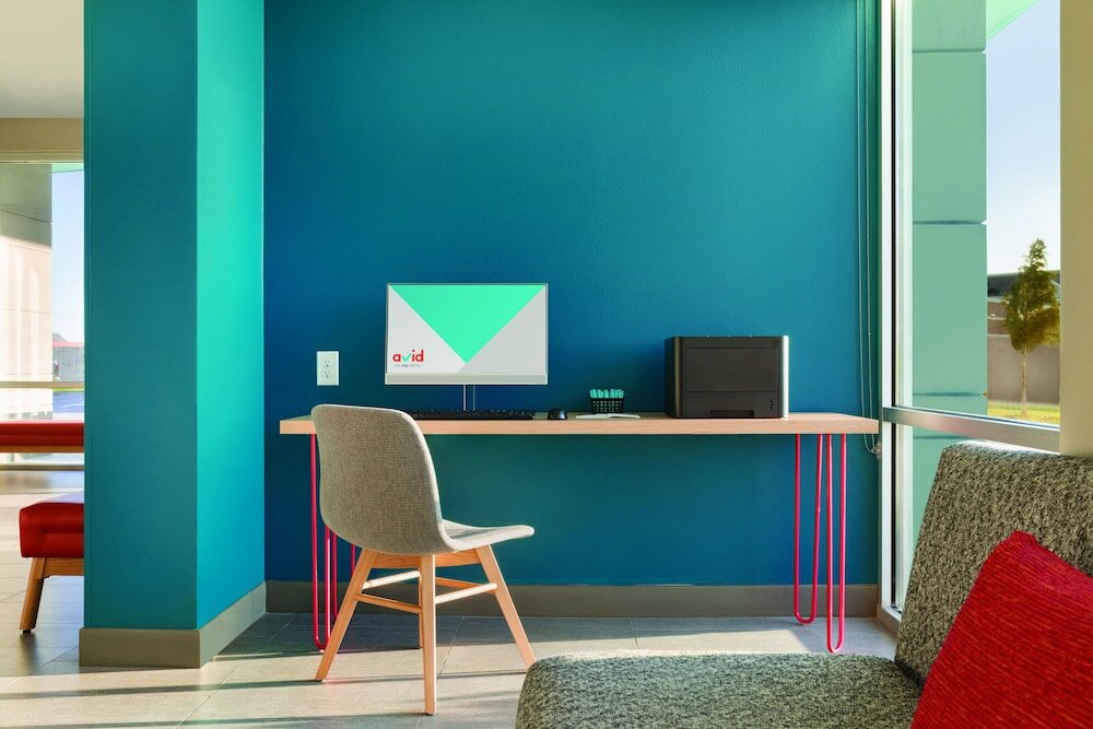 Фото Avid Hotels Orlando International Airport, an Ihg Hotel