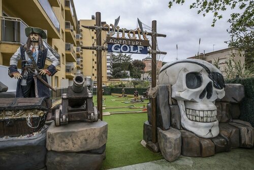 Внешний вид отеля Rosamar Garden Resort в Льорет-де-Маре, фото 3