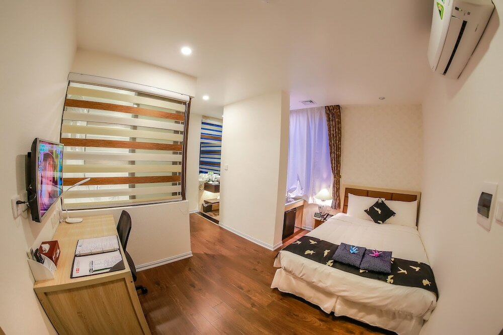 Фото Momizi Business Hotel