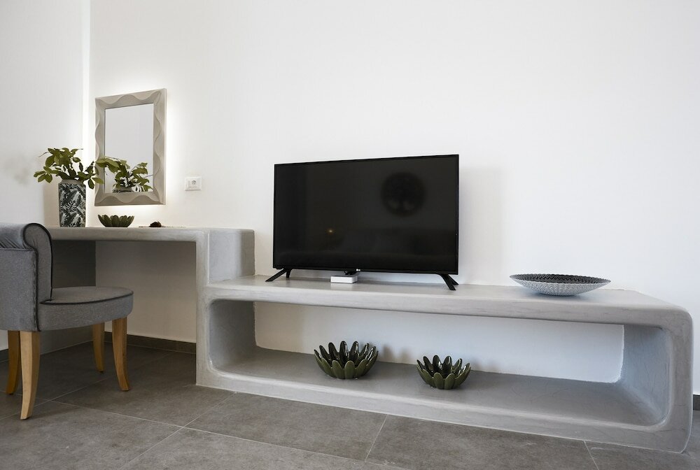 Фото Amara Suites Santorini