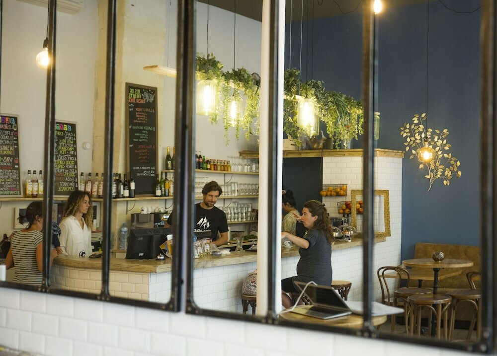 Фото Georges Hostel & Café