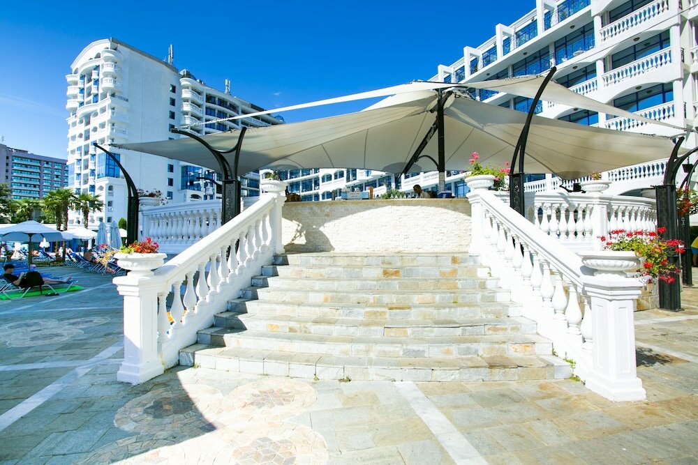 Фото Chaika Beach