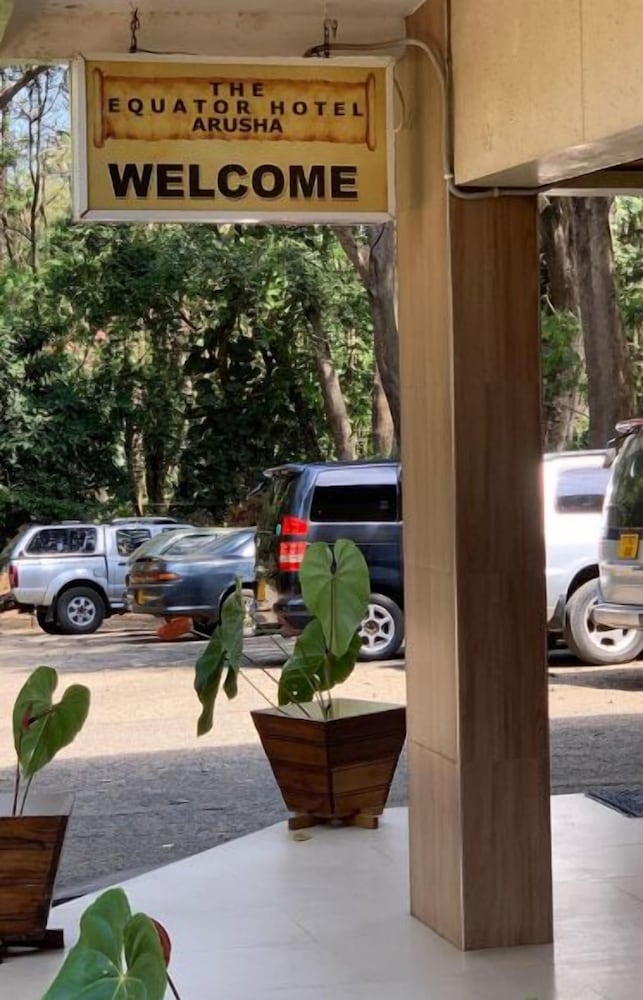 Фото The Equator Hotel