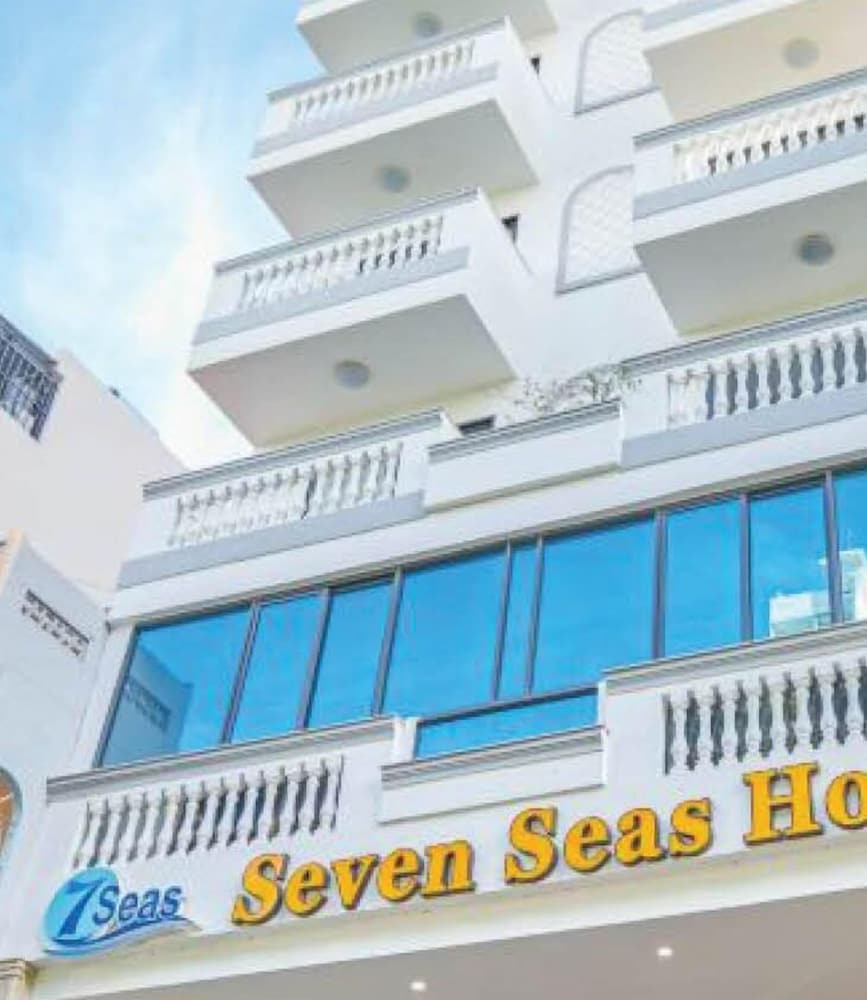 Фото Seven Seas Hotel and Apartment