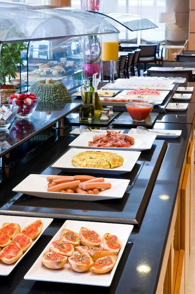 Фото Nh Valencia Center