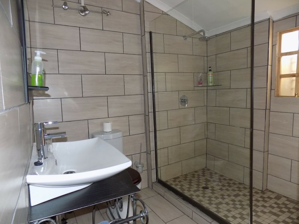 Фото Aero Guest Lodge