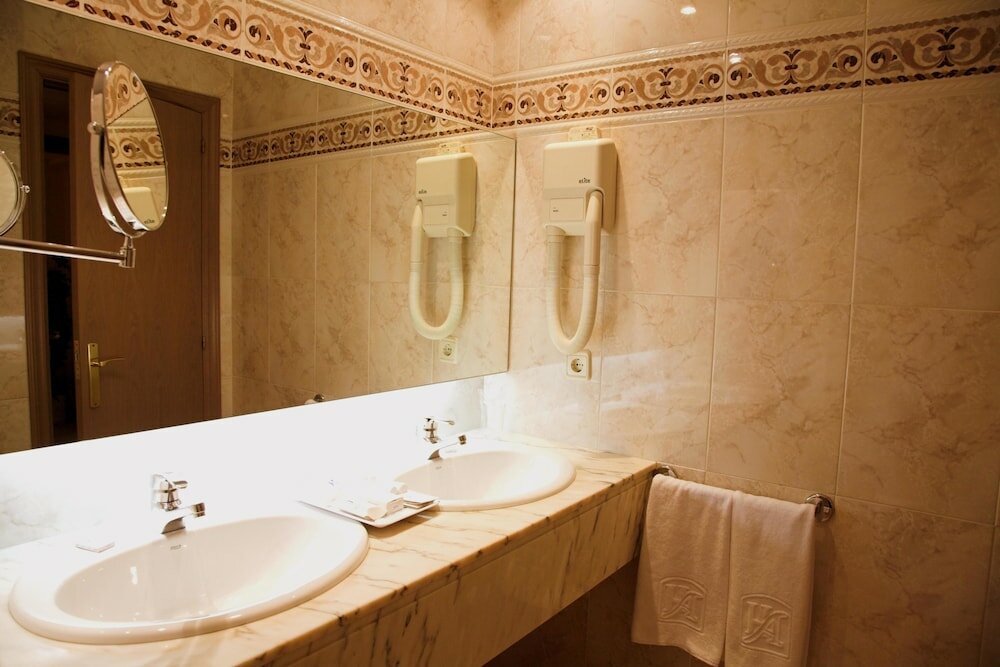 Фото Hotel Albret