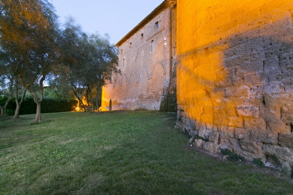 Фото Hotel La Badia di Orvieto