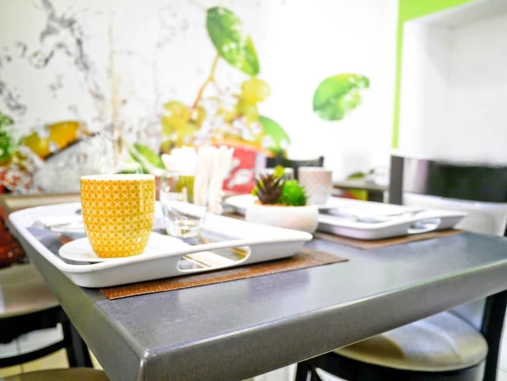 Фото Kyriad Direct Beziers Centre