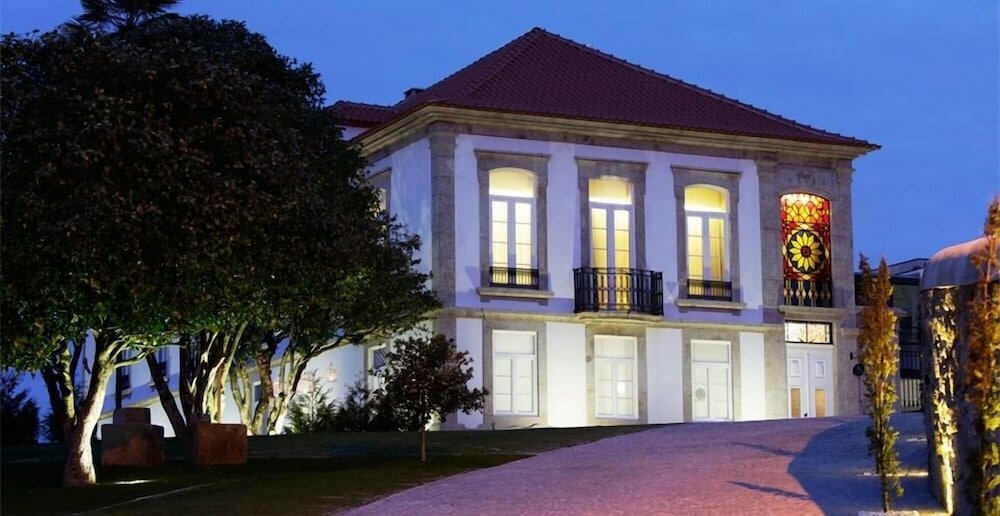 Фото Solar Egas Moniz Charming House & Local Experiences