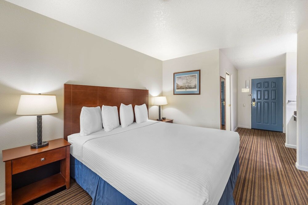Фото Best Western Capital City Inn