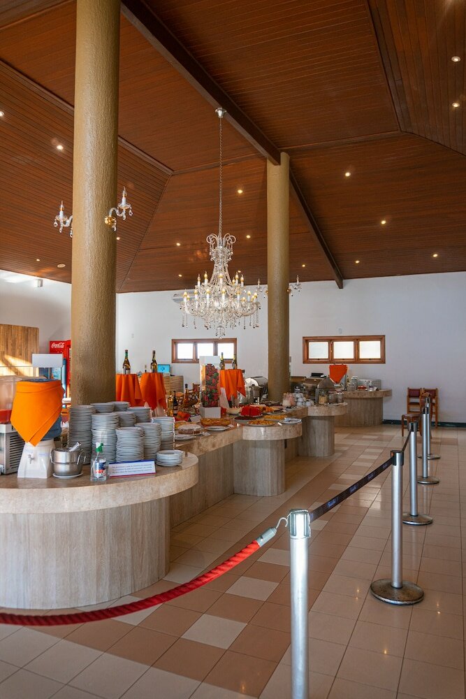 Фото Porto das Naus Praia Hotel