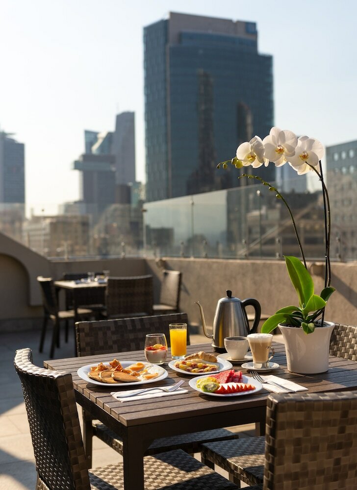 Фото Eurostars Zona Rosa Suites