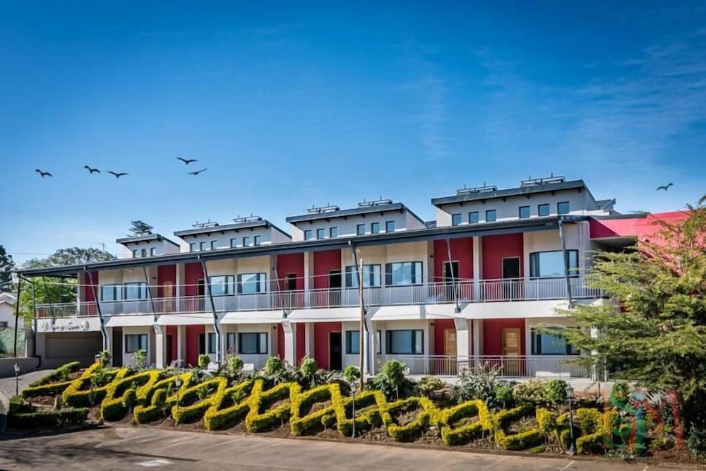 Фото Hotel Savoy and Conference Centre