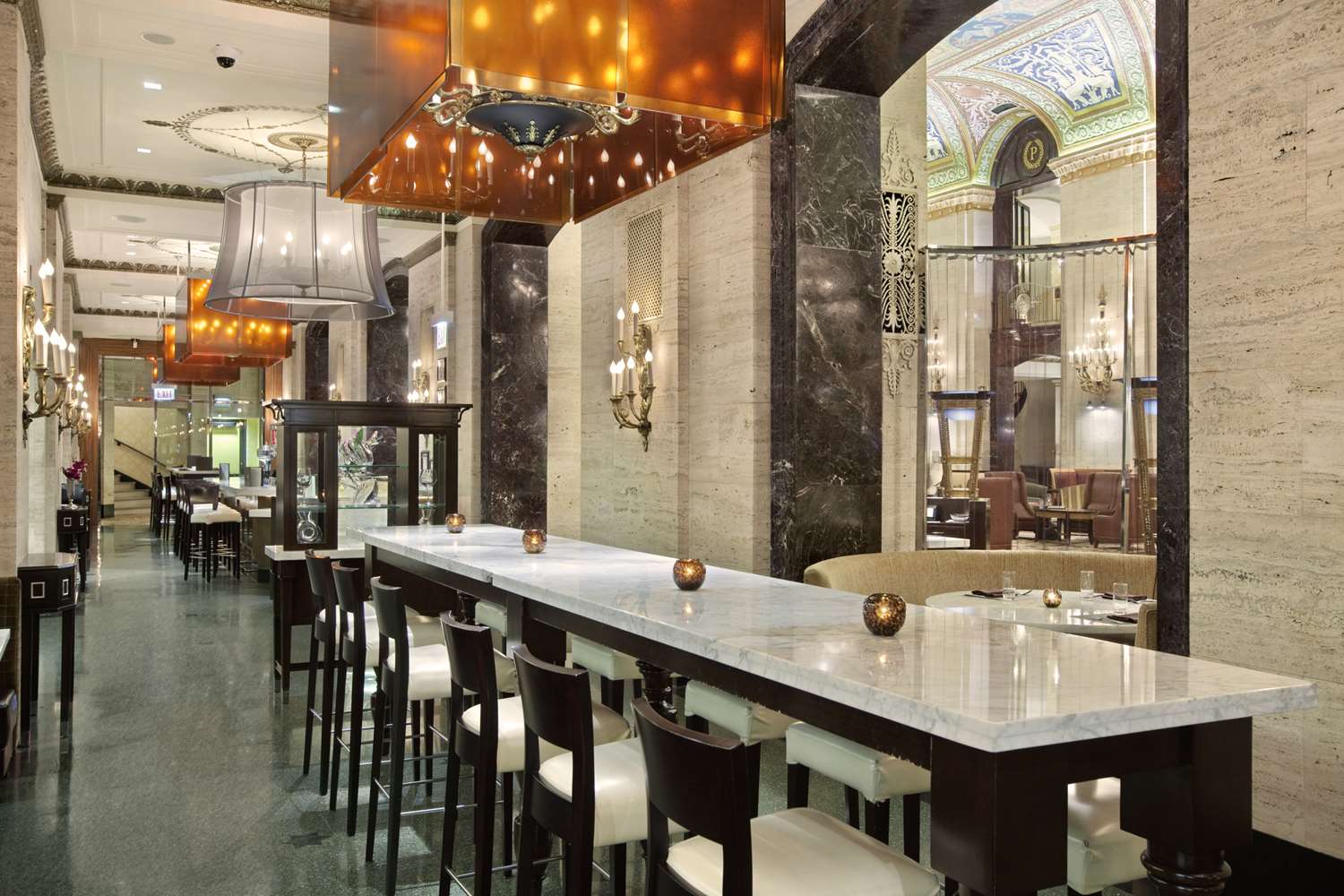 Фото The Palmer House Hilton