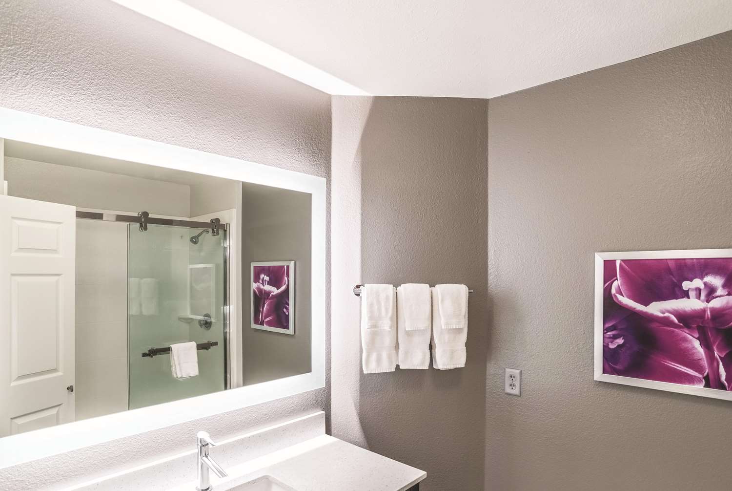 Фото La Quinta Inn & Suites by Wyndham Flagstaff