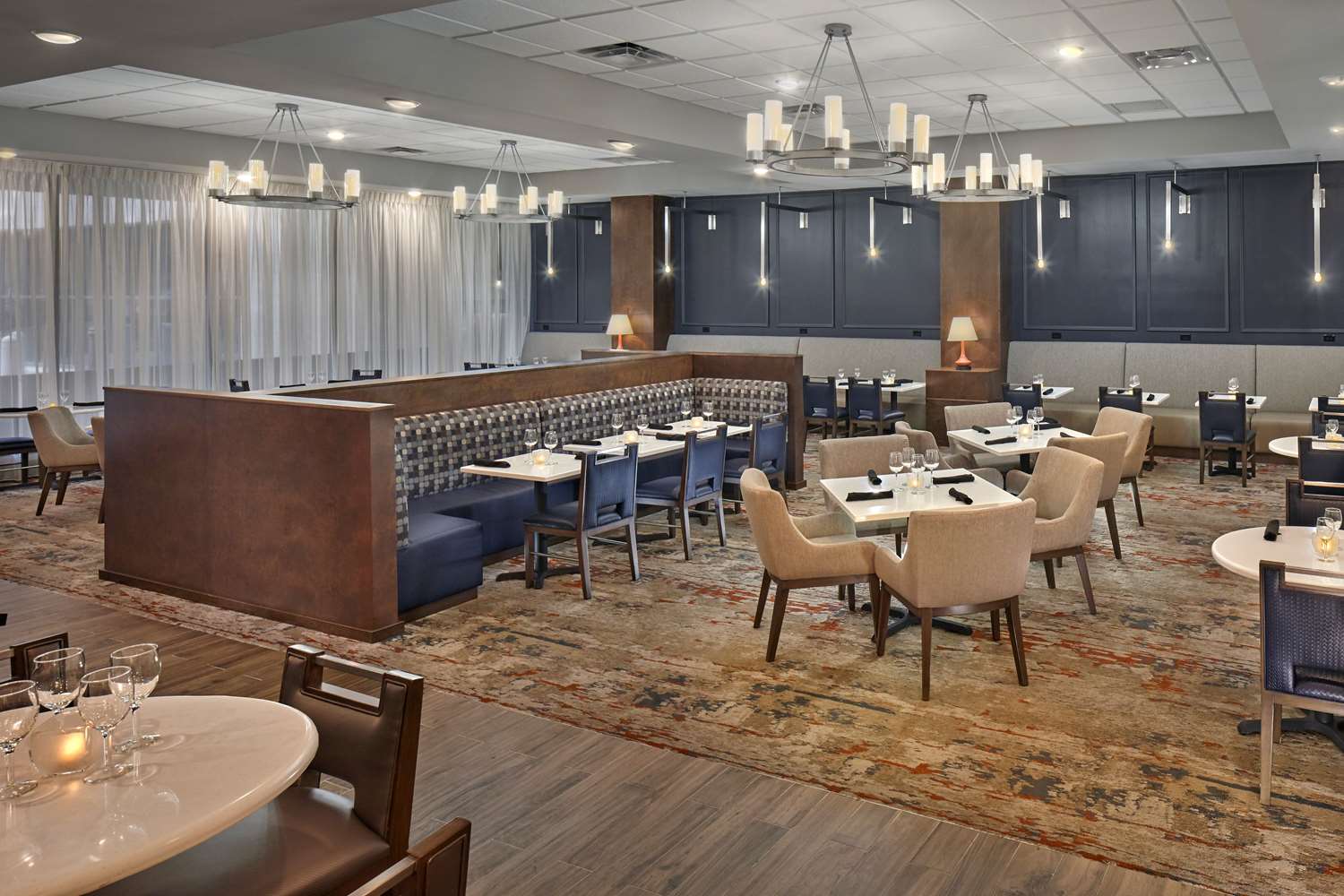 Фото DoubleTree by Hilton Little Rock