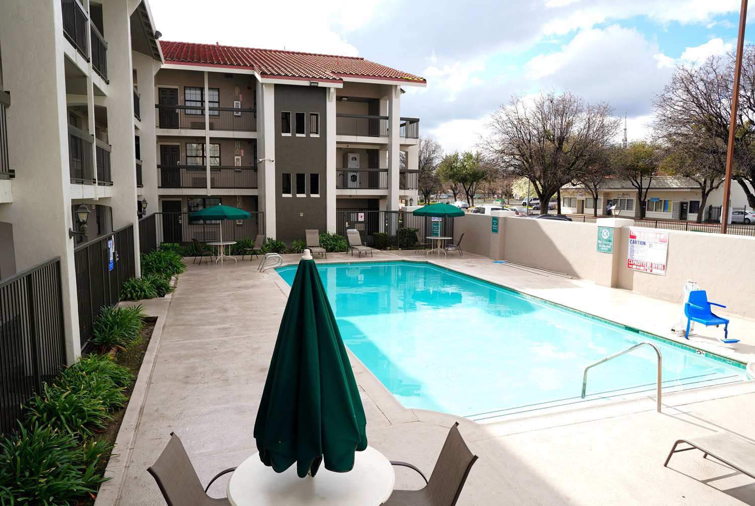 Фото La Quinta Inn by Wyndham Fresno Yosemite