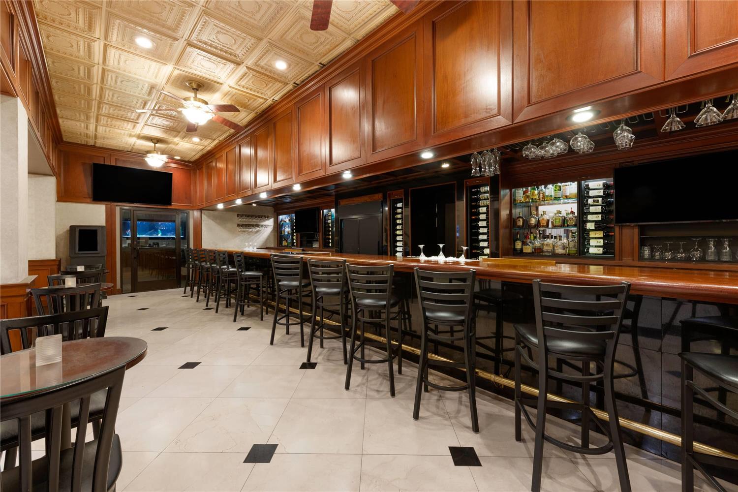 Фото Wyndham Riverfront Little Rock