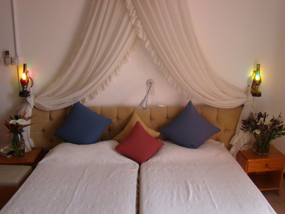 Фото Kiniras Traditional Hotel & Restaurant