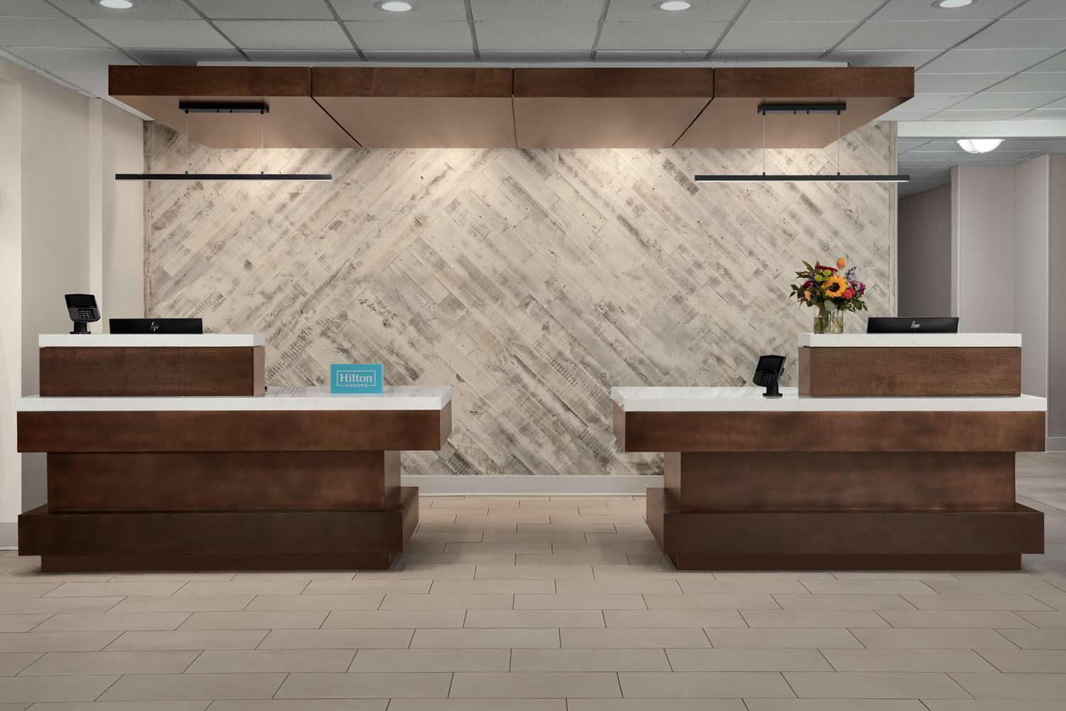 Фото Hilton Garden Inn Philadelphia/Ft. Washington