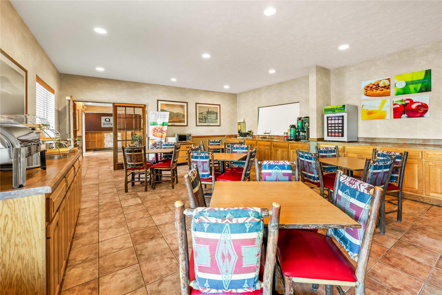 Фото Quality Inn & Suites