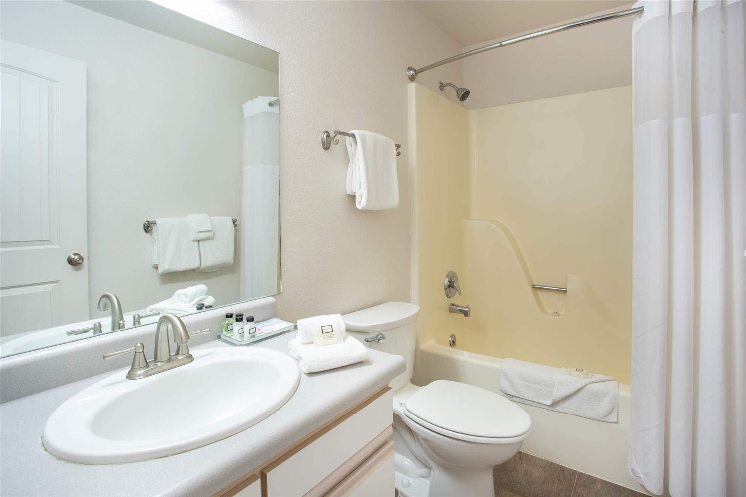 Фото Travelodge by Wyndham Gardiner Yellowstone Park North