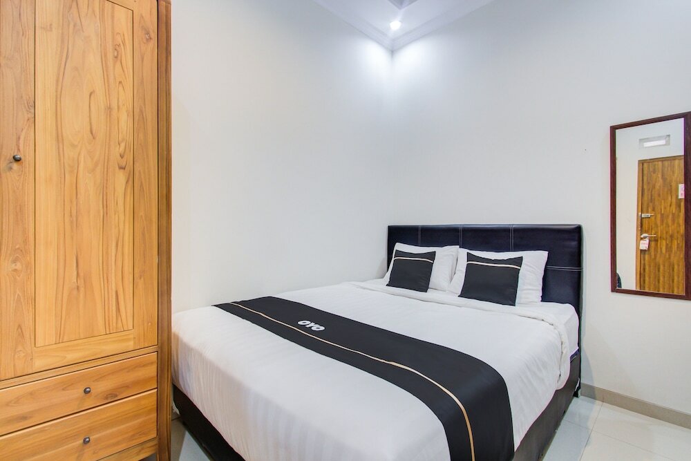 Фото Super Oyo Collection O 3280 Cendhani Raras