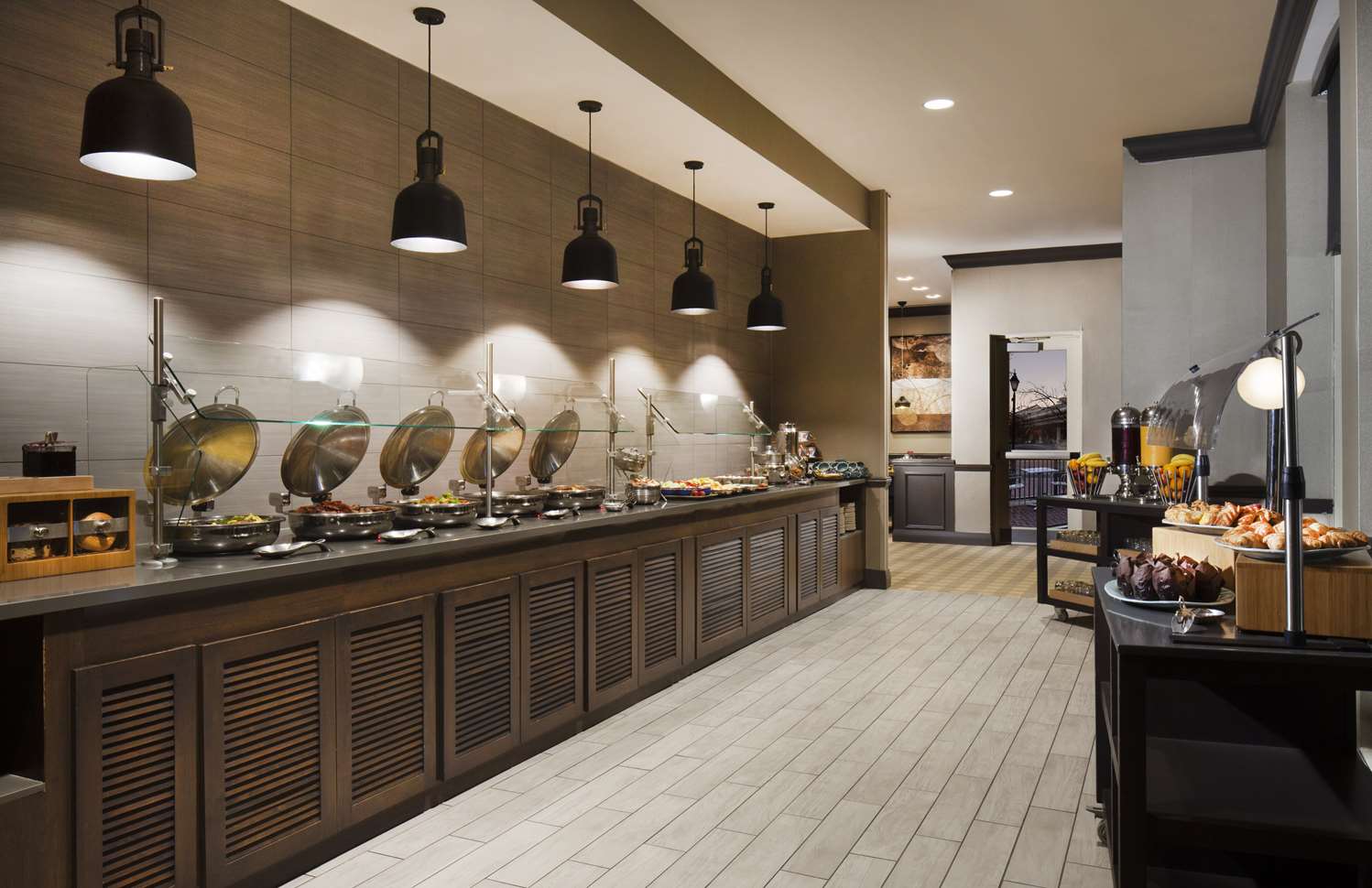 Фото Hilton Alexandria Old Town