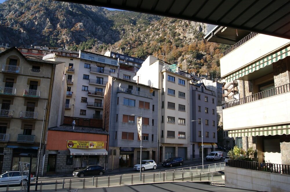 Фото Hotel Font del Marge