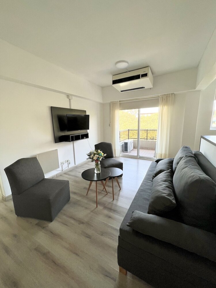 Фото Golf Tower Suites & Apartments